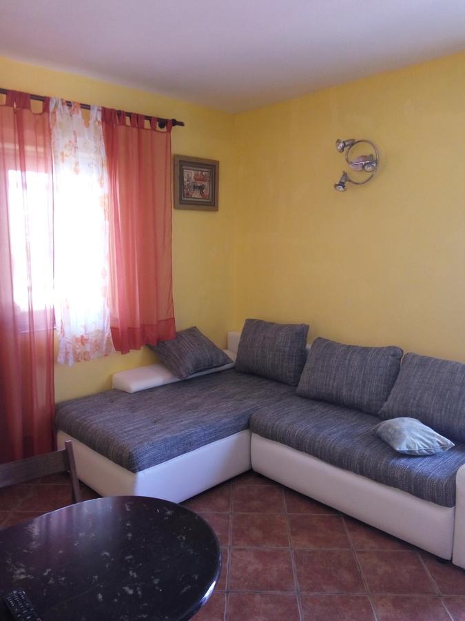 Apartments Leon Ражанац Екстер'єр фото
